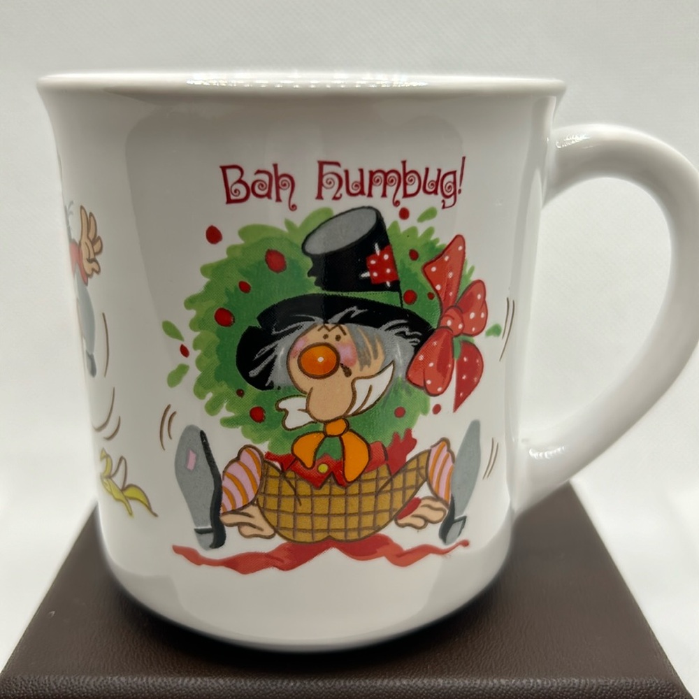 Wallace Berrie Collectors, Bah Humbug! Mugs 1983 made in Japan